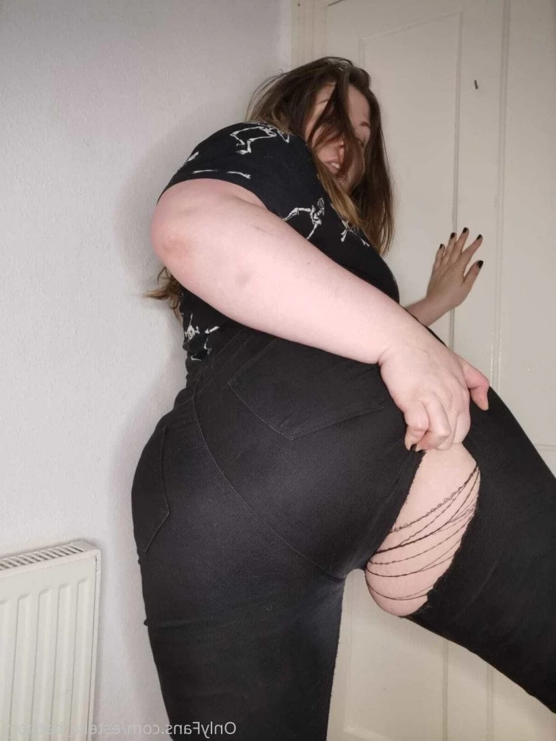 Estellabathory [ estella_bathory ] Onlyfans leaked photo 5068948 on Hotleaks.tv