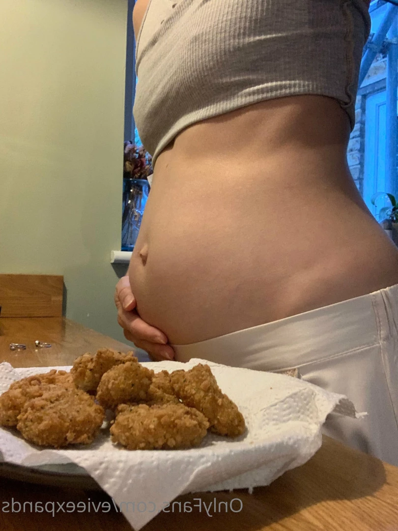 Evie [ evieexpands ] Onlyfans leaked photo 5750337 on Hotleaks.tv