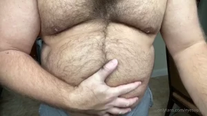 Big Fat Bear [ eyesup305 ] Onlyfans leaked video 5030685 on Hotleaks.tv