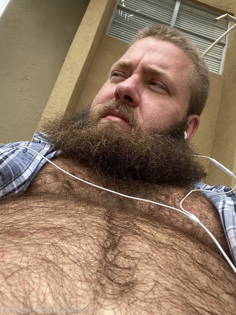 Big Fat Bear [ eyesup305 ] Onlyfans leaked photo 5089917 on Hotleaks.tv
