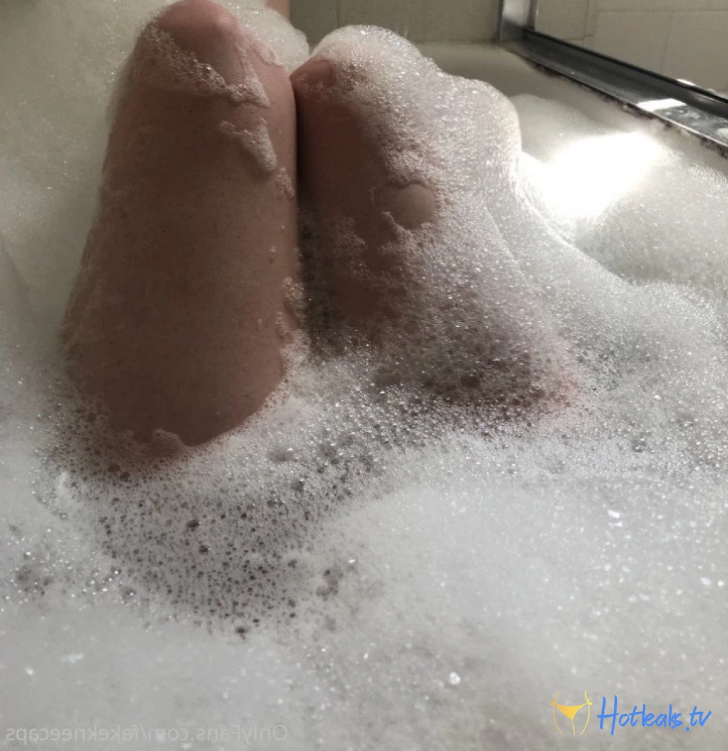 fakekneecaps Onlyfans leaked photo 5072347 on Hotleaks.tv