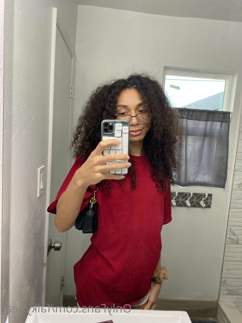 Falkiri [ falkybear ] Onlyfans leaked photo 5748166 on Hotleaks.tv
