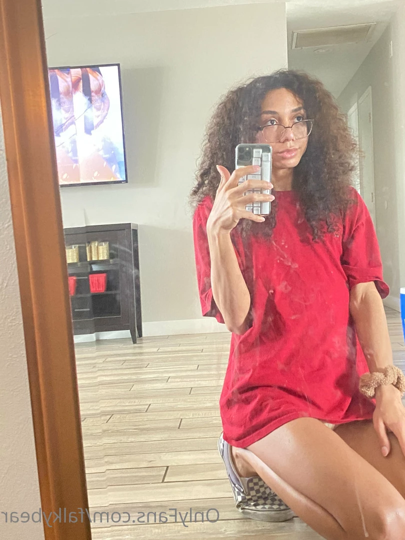 Falkiri [ falkybear ] Onlyfans leaked photo 5748981 on Hotleaks.tv