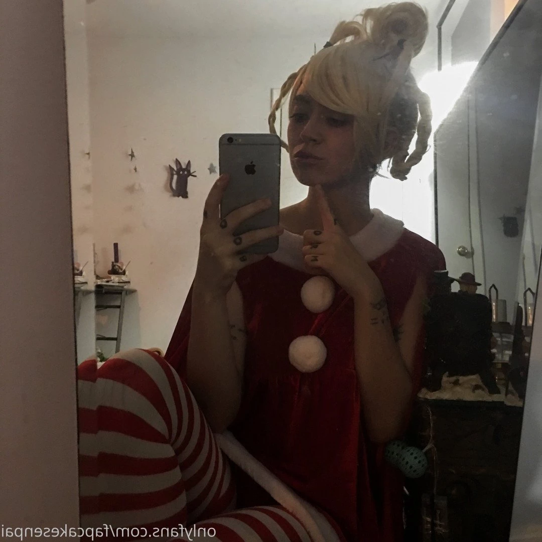 Fapcake Senpai [ fapcakesenpai ] Onlyfans leaked photo 5072305 on Hotleaks.tv