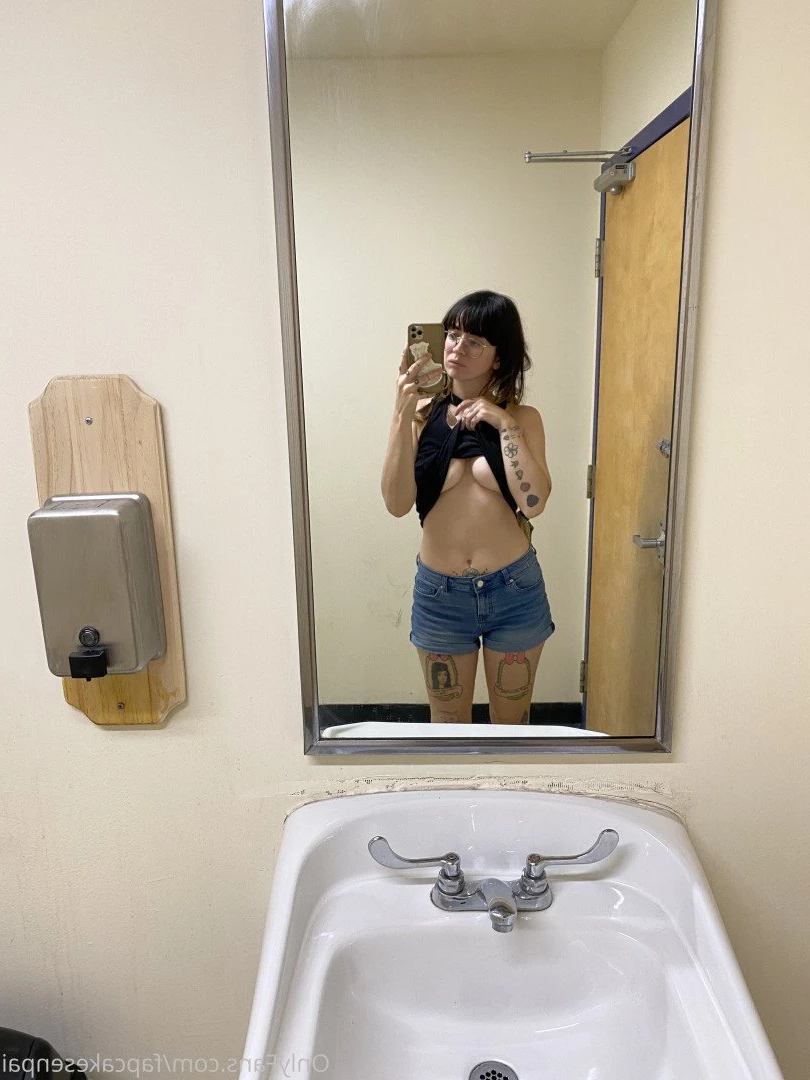 Fapcake Senpai [ fapcakesenpai ] Onlyfans leaked photo 5117565 on Hotleaks.tv
