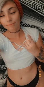 5747696