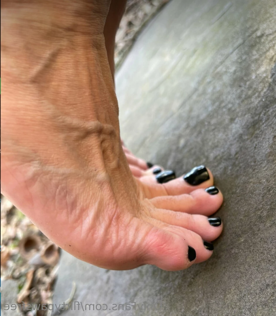 Flirty Paws FREE [ flirtypawsfree ] Onlyfans leaked photo 13630070 on Hotleaks.tv