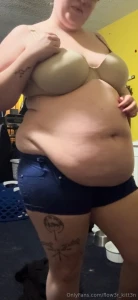 18560256