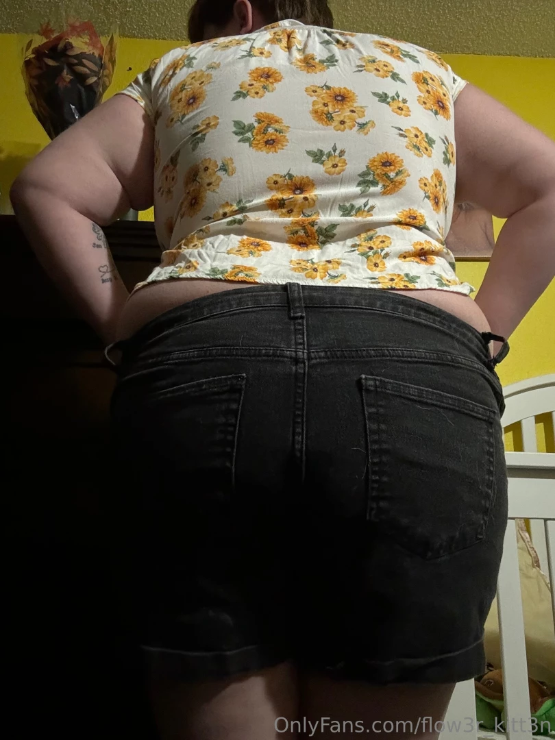 flow3r_kitt3n Onlyfans leaked photo 18560407 on Hotleaks.tv
