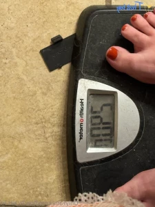 18560428