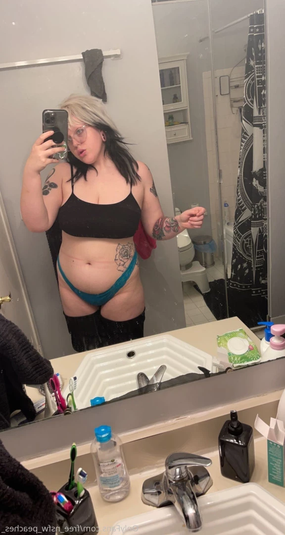 free_nsfw_peaches_ Onlyfans leaked photo 5572765 on Hotleaks.tv