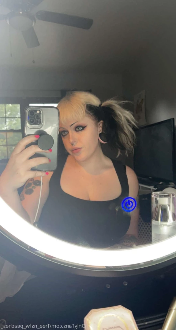 free_nsfw_peaches_ Onlyfans leaked photo 5572783 on Hotleaks.tv