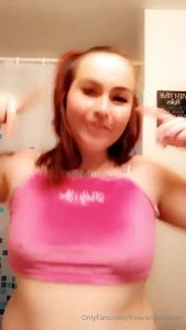 5046300