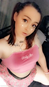 5571888