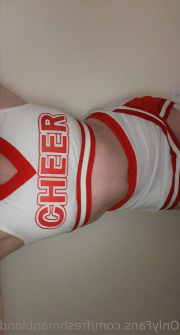 freshmanblondie18 Onlyfans leaked photo 12997962 on Hotleaks.tv