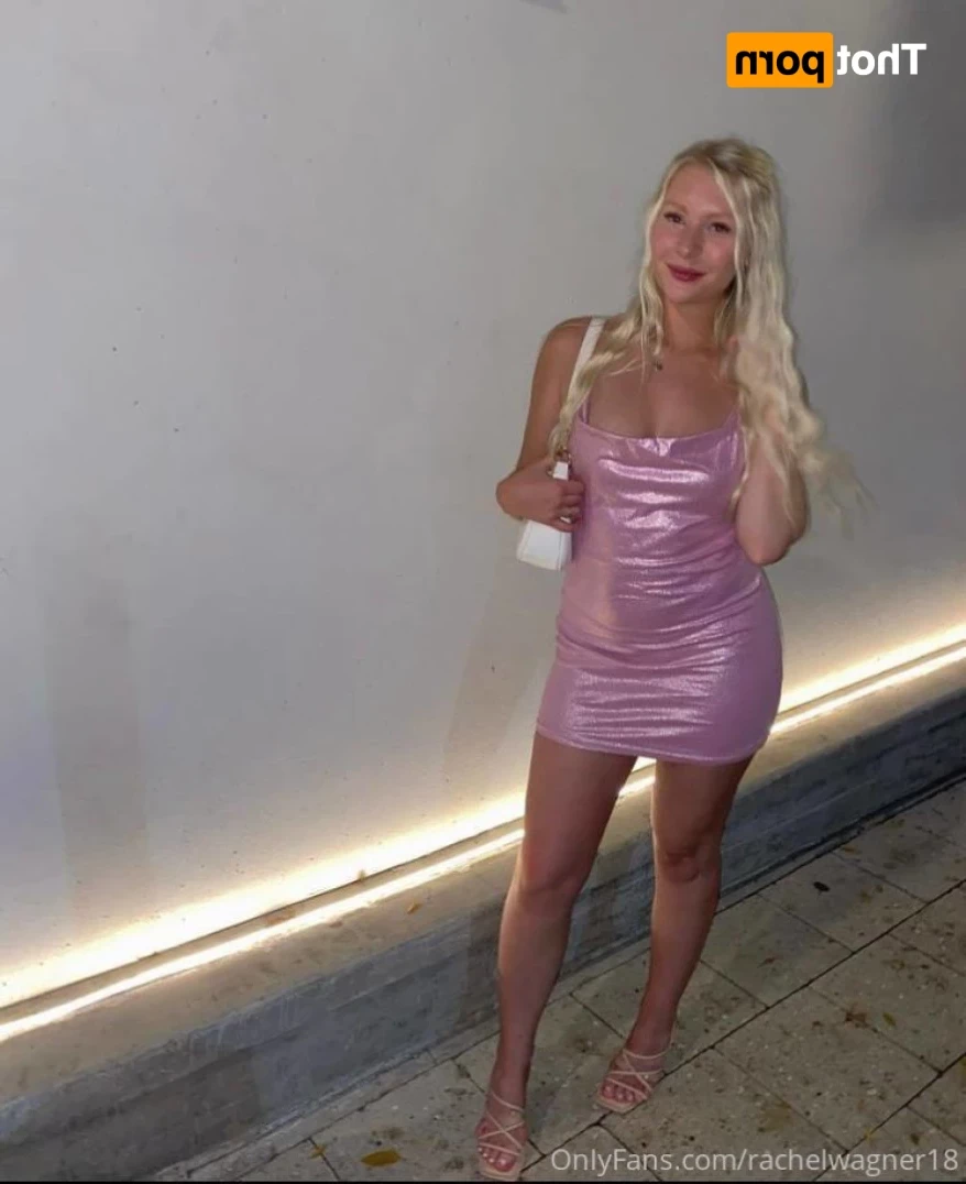 freshmanblondie18 Onlyfans leaked photo 13016537 on Hotleaks.tv