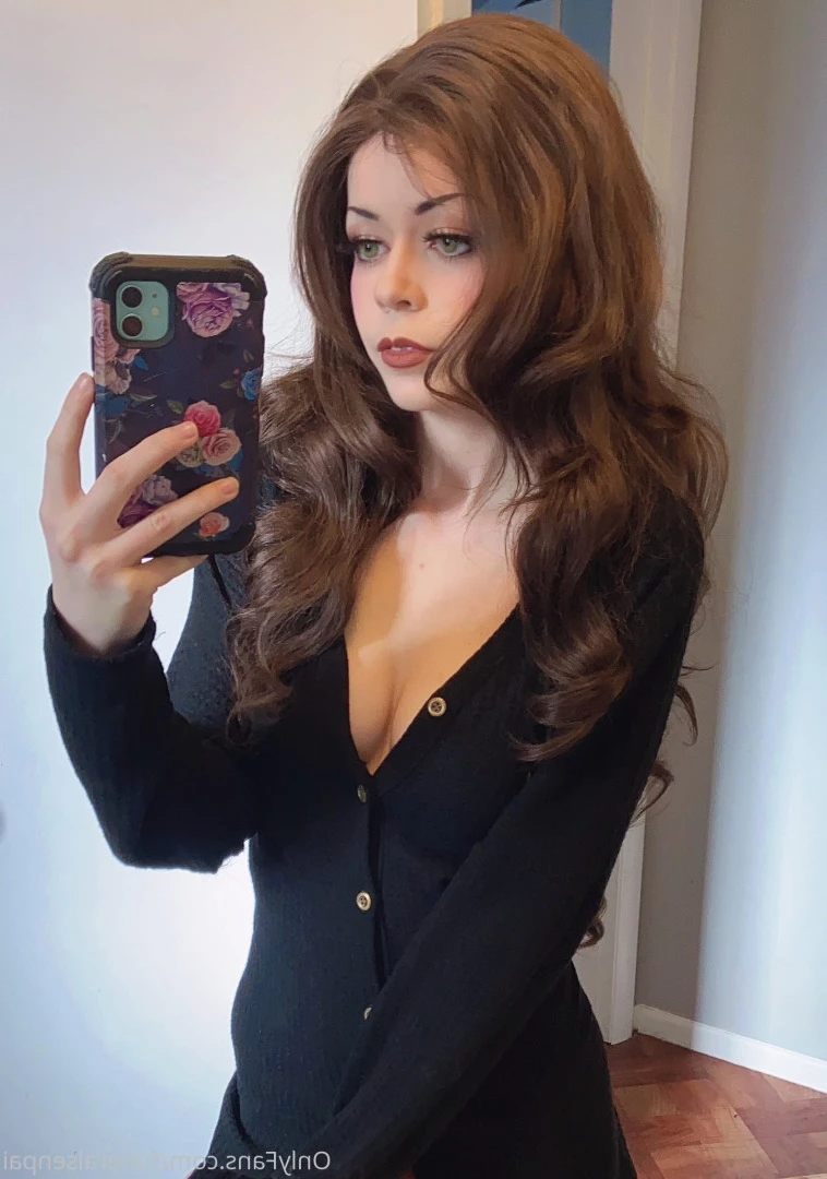 𝐄𝐕𝐄𝐋𝐘𝐍 𝐂𝐑𝐀𝐒𝐇. [ funeralsenpai ] Onlyfans leaked photo 5616138 on Hotleaks.tv