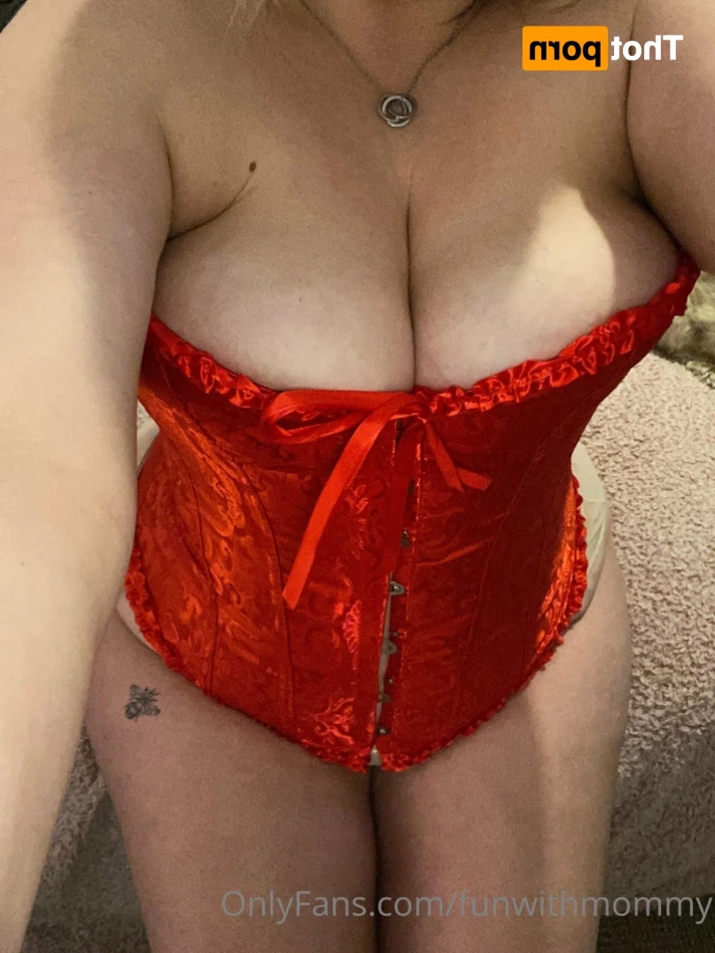 Filthy British Mommy😈 [ funwithmommy ] Onlyfans leaked photo 12378437 on Hotleaks.tv