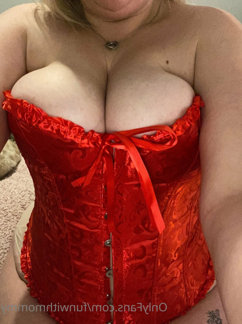 Filthy British Mommy😈 [ funwithmommy ] Onlyfans leaked photo 12888767 on Hotleaks.tv