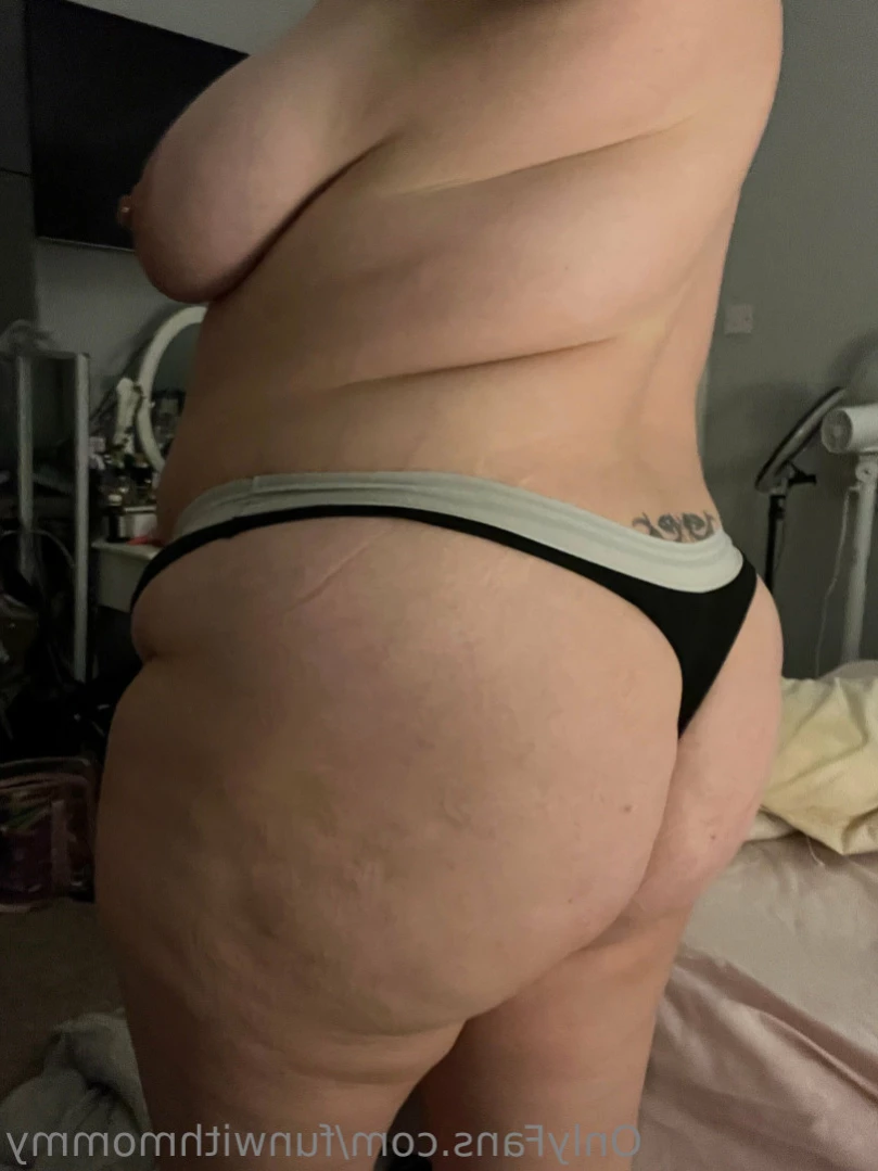 Filthy British Mommy😈 [ funwithmommy ] Onlyfans leaked photo 12911941 on Hotleaks.tv