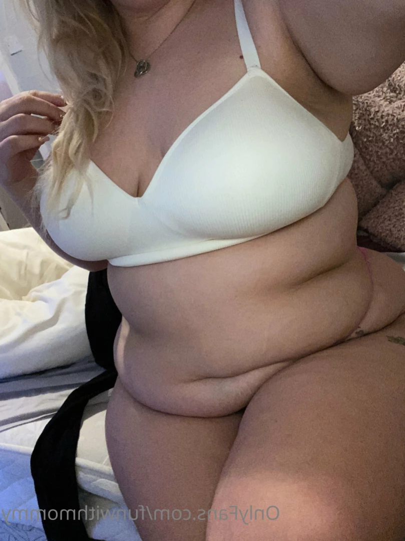 Filthy British Mommy😈 [ funwithmommy ] Onlyfans leaked photo 12912147 on Hotleaks.tv