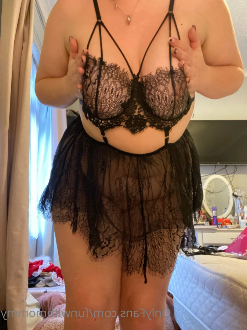 Filthy British Mommy😈 [ funwithmommy ] Onlyfans leaked photo 12912342 on Hotleaks.tv