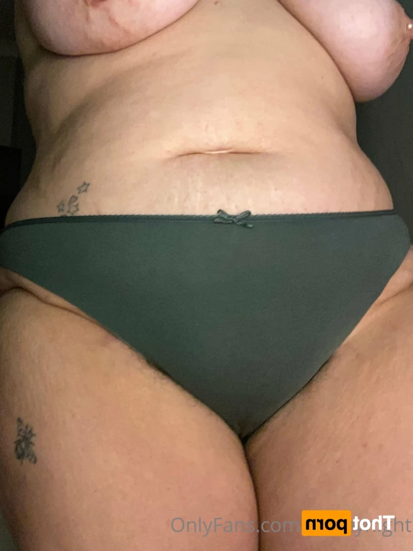 Filthy British Mommy😈 [ funwithmommy ] Onlyfans leaked photo 14838977 on Hotleaks.tv