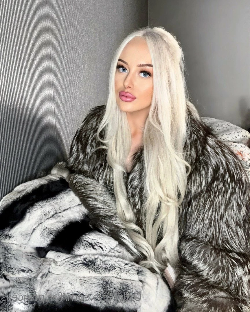 Fur Princess 👑 [ fur.princess ] Onlyfans leaked photo 5066371 on Hotleaks.tv