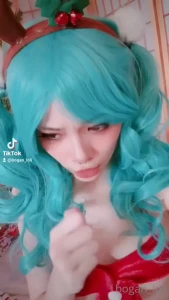 5052898