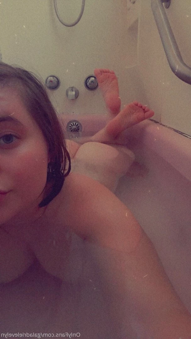 galadrielevelyn Onlyfans leaked photo 5065990 on Hotleaks.tv