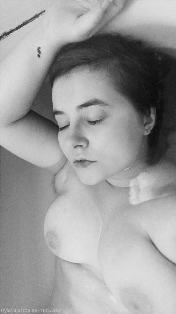 galadrielevelyn Onlyfans leaked photo 5066286 on Hotleaks.tv
