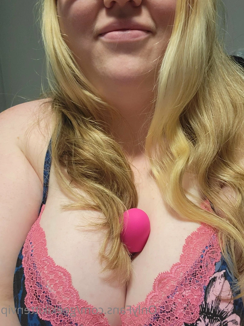 geekikittenvip Onlyfans leaked photo 5556655 on Hotleaks.tv