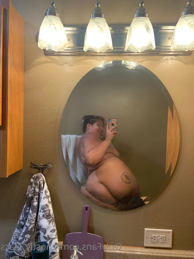 ur god. [ ghostly_lilacs ] Onlyfans leaked photo 5595567 on Hotleaks.tv