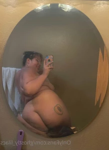 5595979