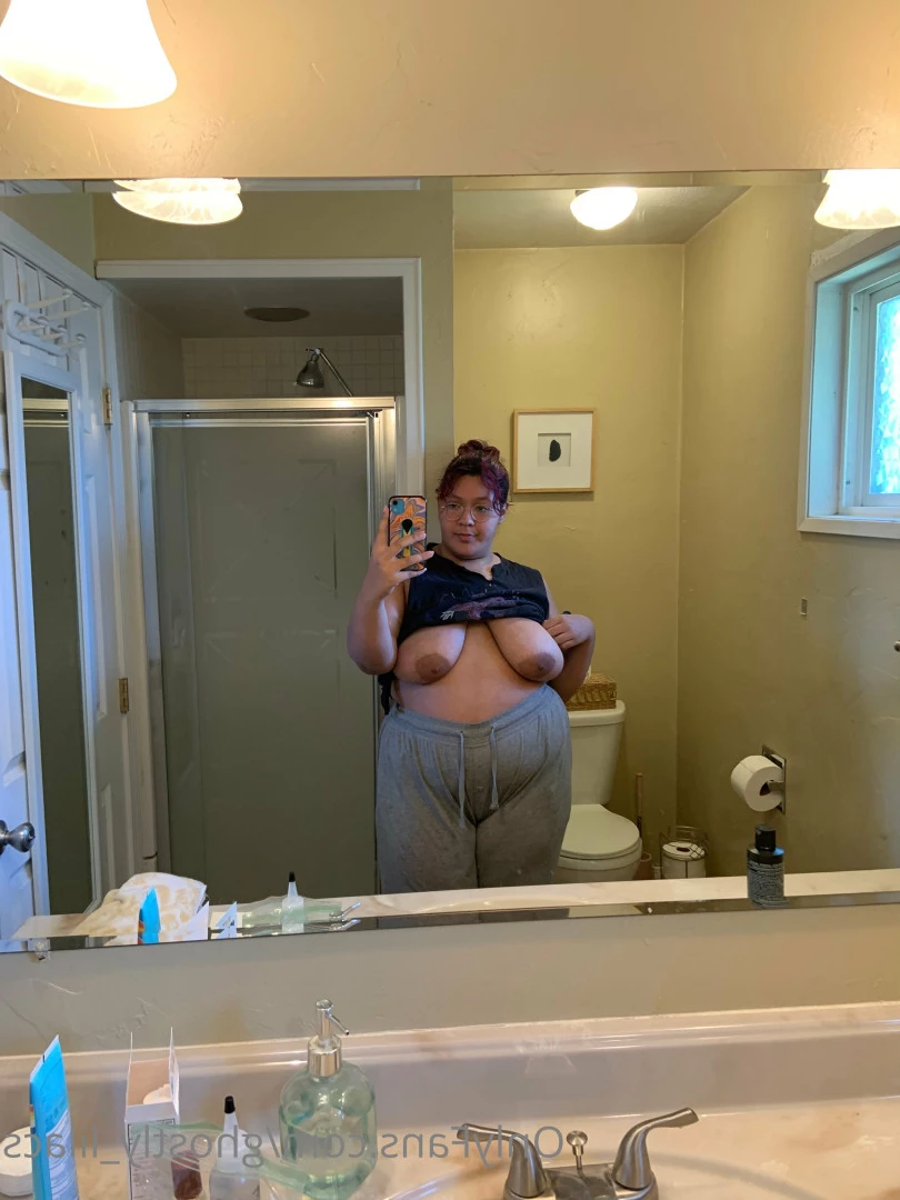 ur god. [ ghostly_lilacs ] Onlyfans leaked photo 5596028 on Hotleaks.tv