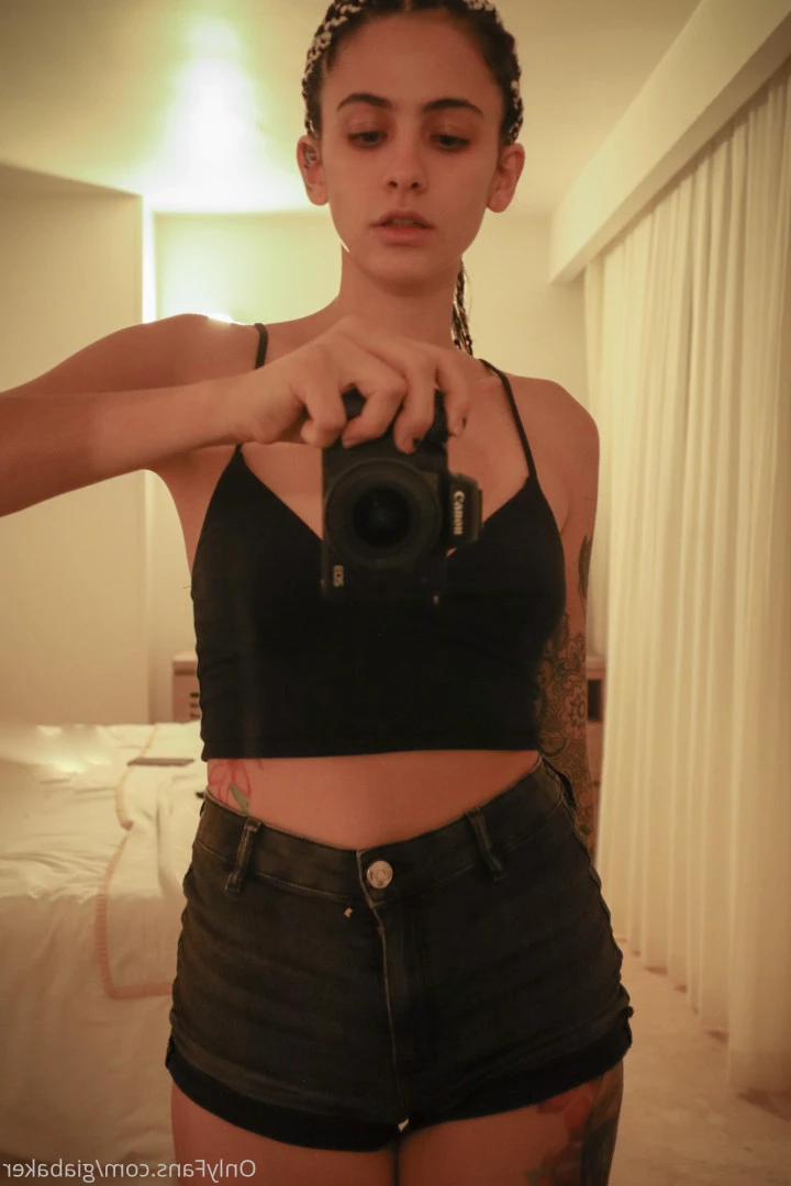 💥Gia Baker💥 [ giabaker ] Onlyfans leaked photo 5600924 on Hotleaks.tv