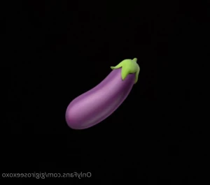 5599279