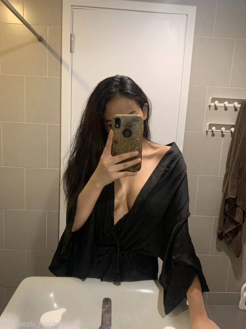 BABYGIRL💕 [ girl_shows_tits ] Onlyfans leaked photo 5697013 on Hotleaks.tv