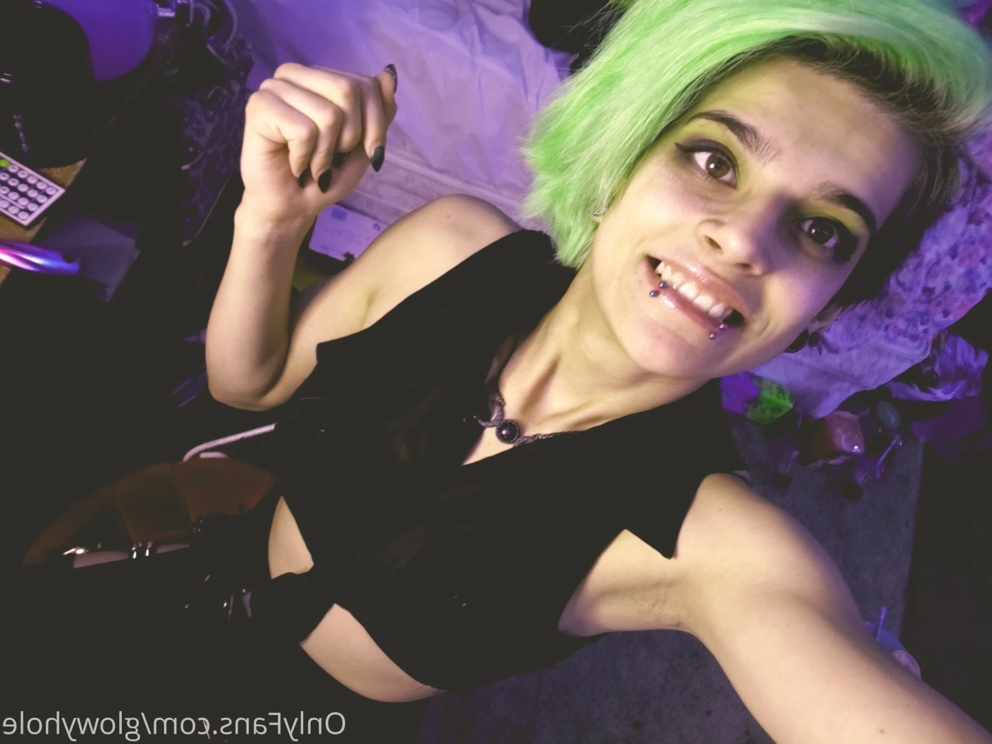 ✨Glowsticksss✨ [ glowyhole ] Onlyfans leaked photo 5612568 on Hotleaks.tv