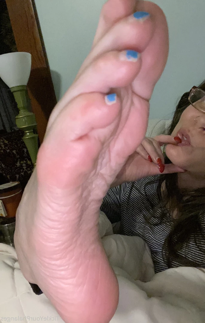 Goddess Tickle-Femdom Foot Goddess [ goddess_tickle ] Onlyfans leaked photo 5609541 on Hotleaks.tv