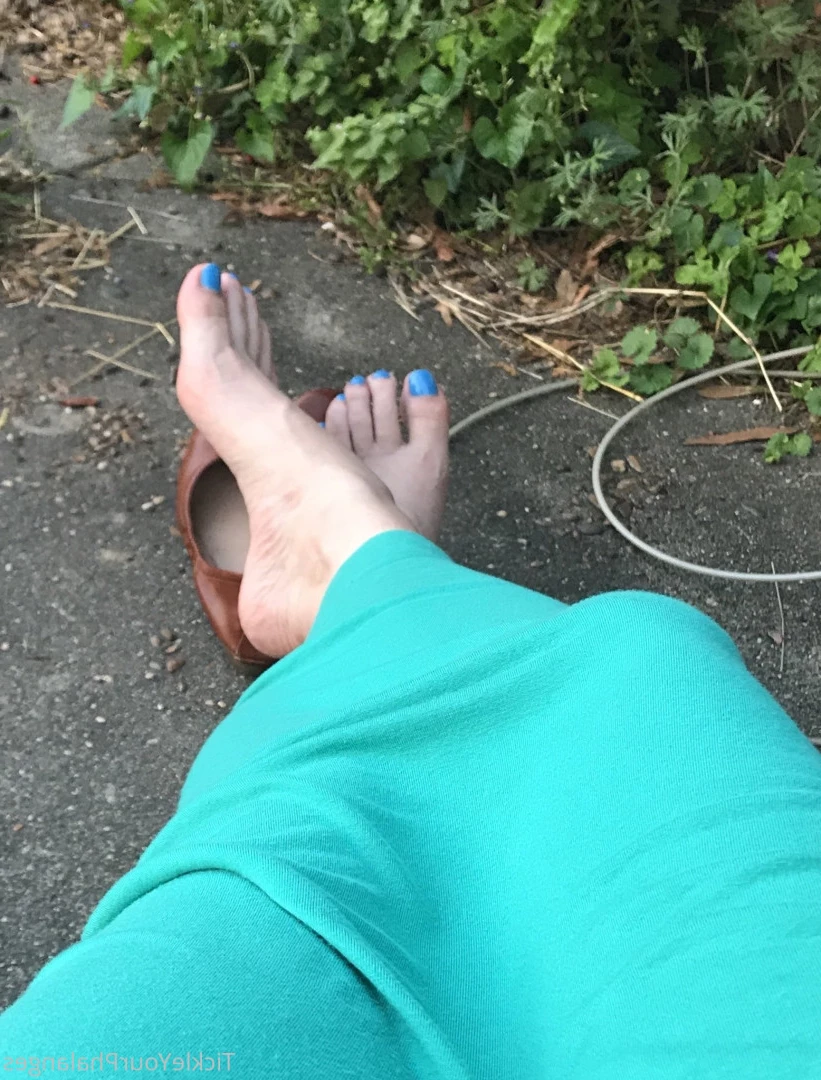 Goddess Tickle-Femdom Foot Goddess [ goddess_tickle ] Onlyfans leaked photo 5610058 on Hotleaks.tv