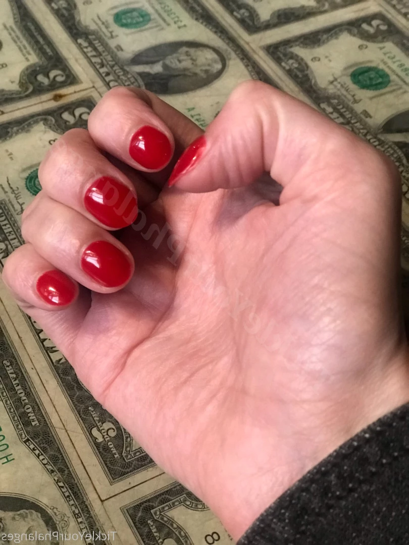 Goddess Tickle-Femdom Foot Goddess [ goddess_tickle ] Onlyfans leaked photo 5611232 on Hotleaks.tv