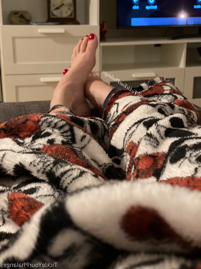 Goddess Tickle-Femdom Foot Goddess [ goddess_tickle ] Onlyfans leaked photo 5611598 on Hotleaks.tv