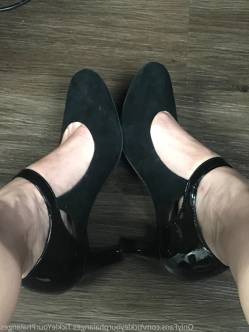 Goddess Tickle-Femdom Foot Goddess [ goddess_tickle ] Onlyfans leaked photo 5612011 on Hotleaks.tv