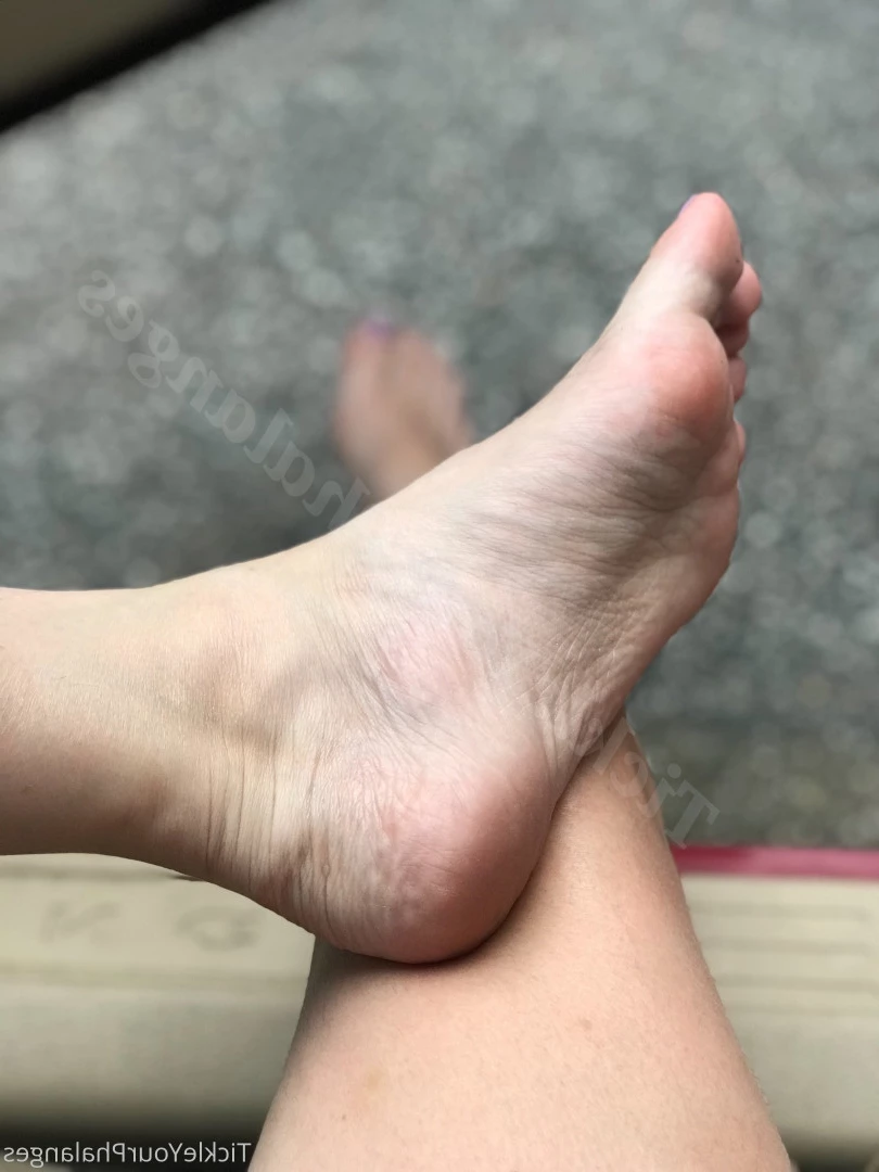 Goddess Tickle-Femdom Foot Goddess [ goddess_tickle ] Onlyfans leaked photo 5612503 on Hotleaks.tv