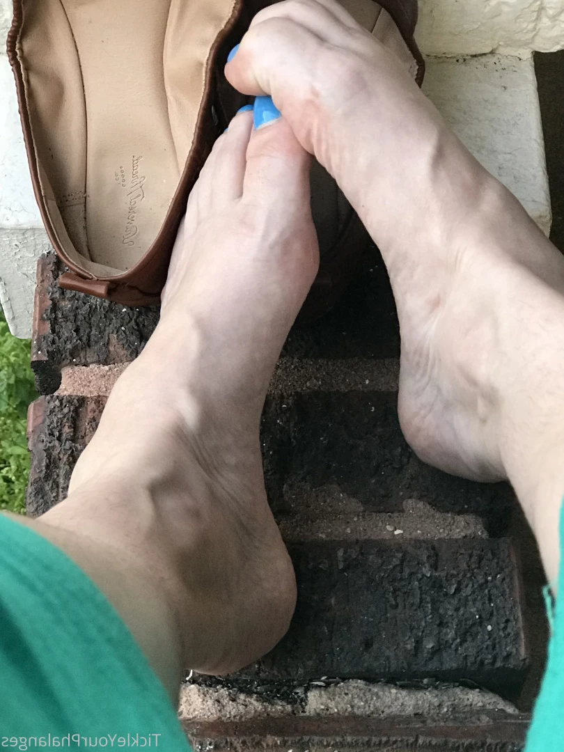 Goddess Tickle-Femdom Foot Goddess [ goddess_tickle ] Onlyfans leaked photo 5612833 on Hotleaks.tv