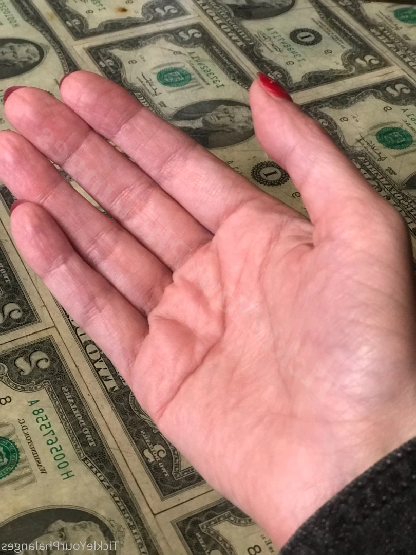Goddess Tickle-Femdom Foot Goddess [ goddess_tickle ] Onlyfans leaked photo 5612976 on Hotleaks.tv
