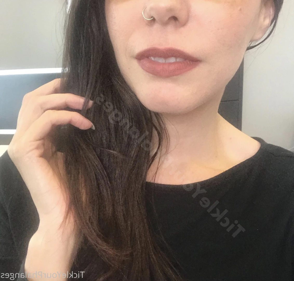 Goddess Tickle-Femdom Foot Goddess [ goddess_tickle ] Onlyfans leaked photo 5619482 on Hotleaks.tv