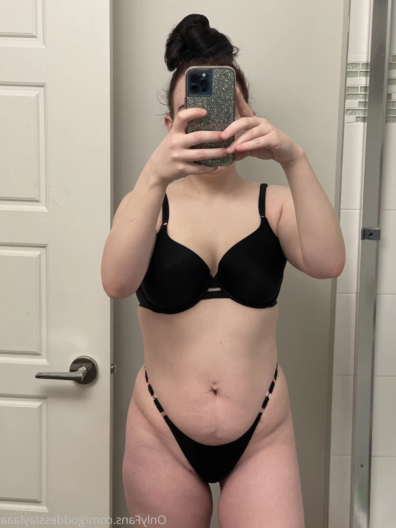 Goddess Layla🦋 [ goddesslaylaaa ] Onlyfans leaked photo 5694073 on Hotleaks.tv