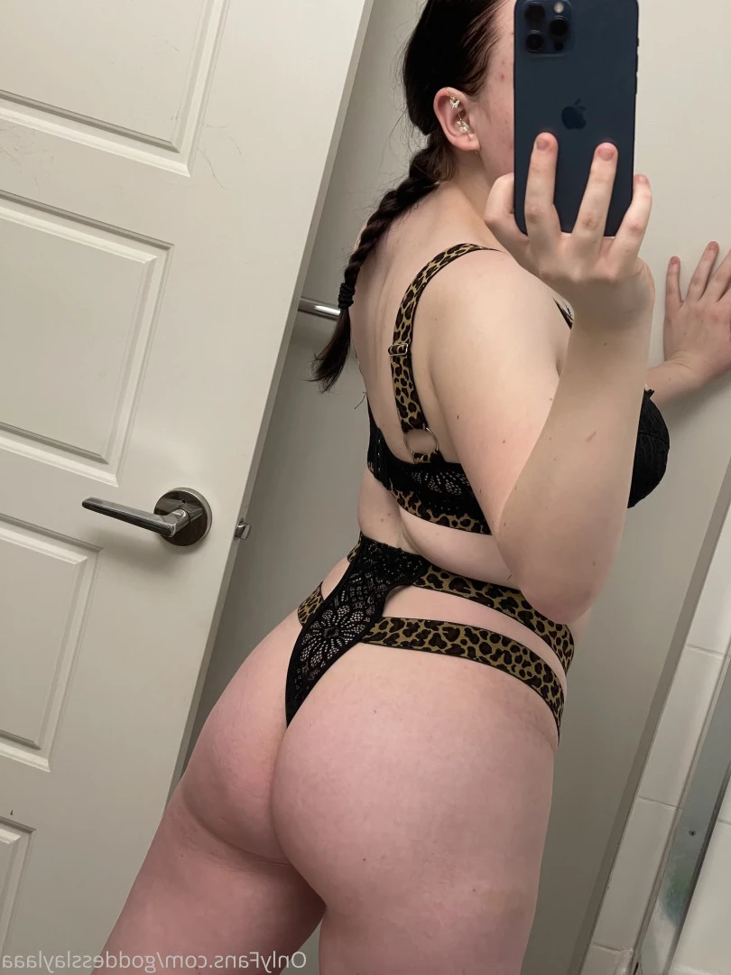 Goddess Layla🦋 [ goddesslaylaaa ] Onlyfans leaked photo 5694620 on Hotleaks.tv